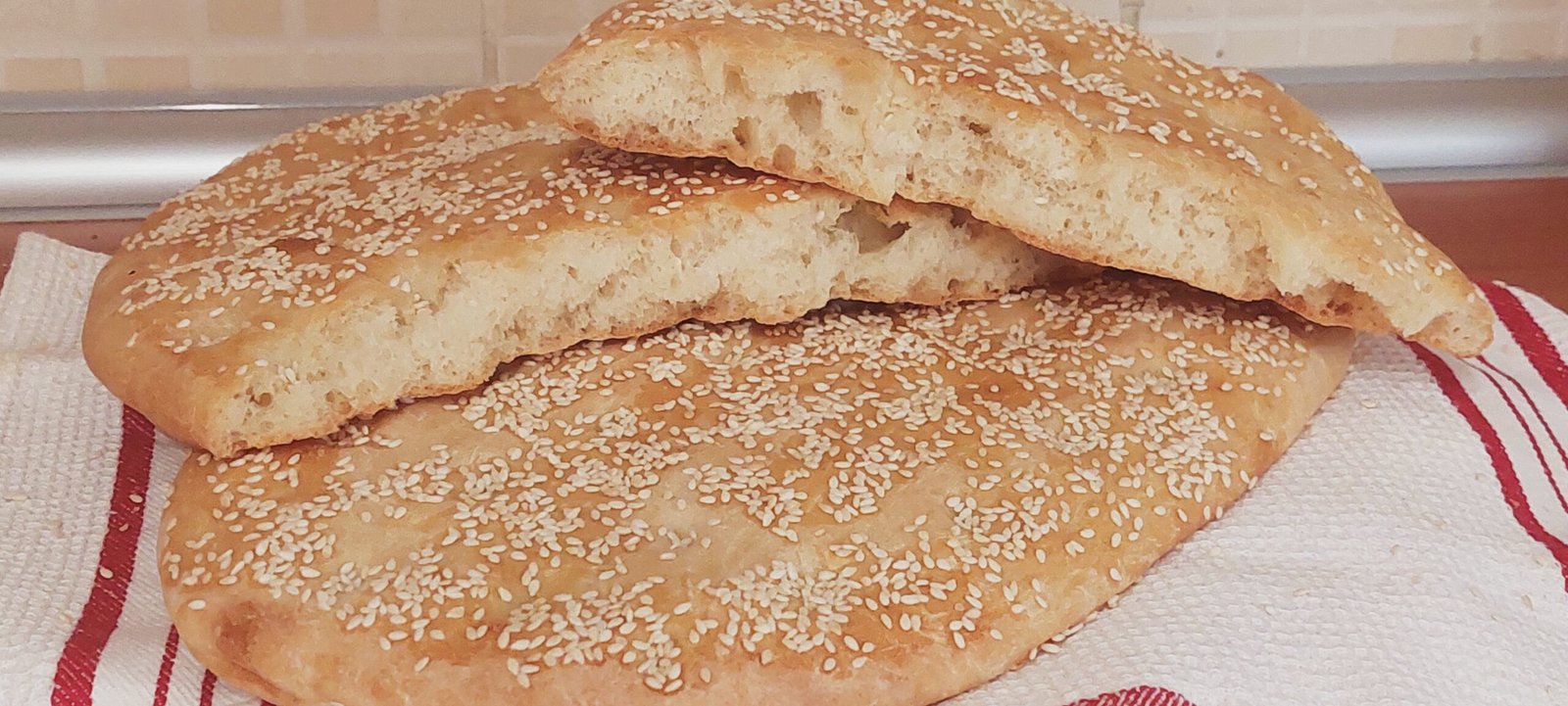 Лагана- традиционен гръцки хляб